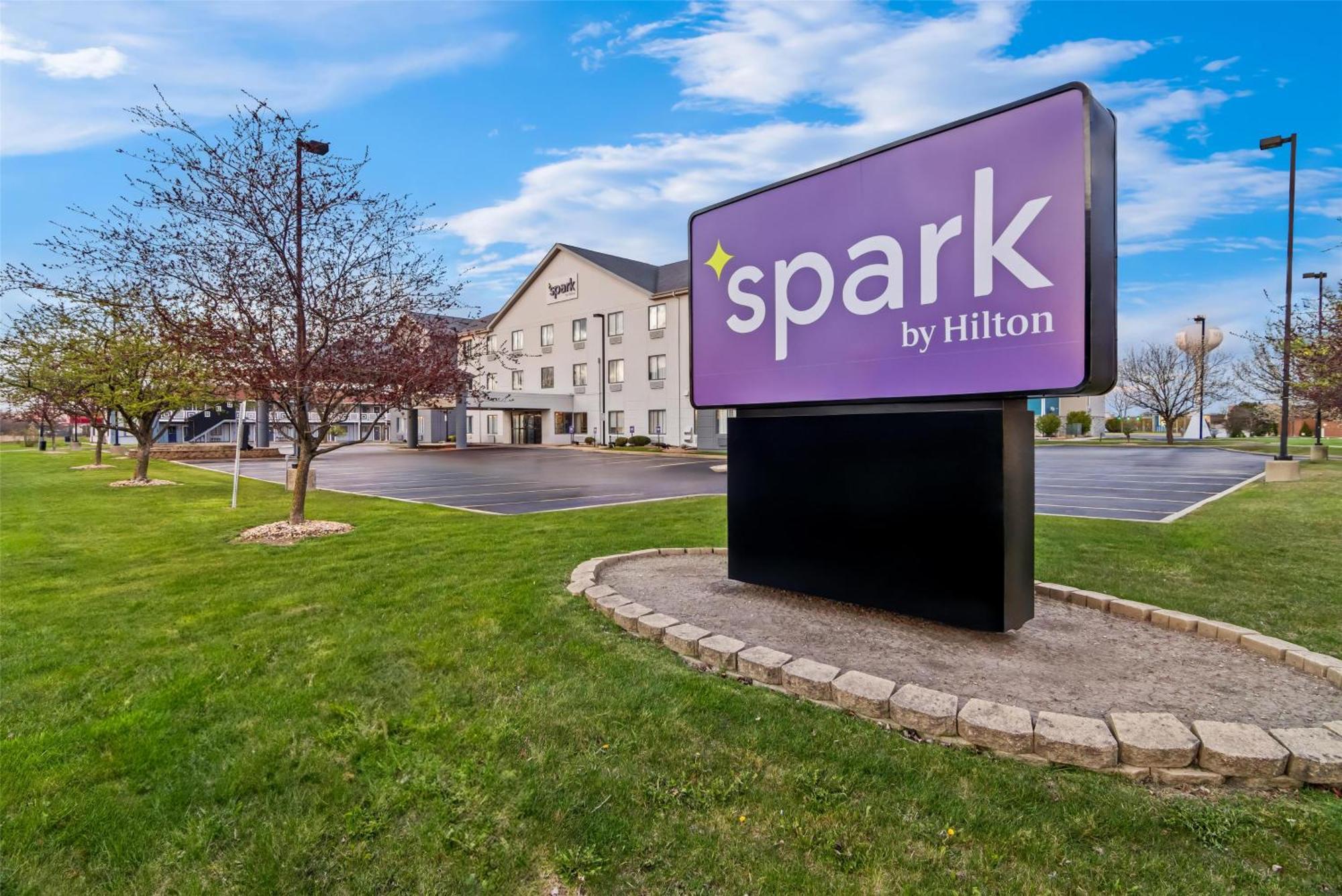 Inn & Suites Merrillville Bagian luar foto